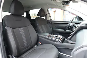 HYUNDAI Tucson 1.6 TGDI HEV Amplia 4WD - "CH Auto * 8 Roues * Caméra * Trempomat Adaptitif"