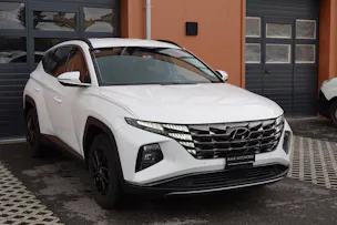 HYUNDAI Tucson 1.6 TGDI HEV Amplia 4WD - "CH Auto * 8 Roues * Caméra * Trempomat Adaptitif"
