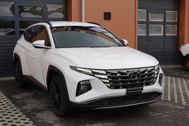 Hyundai Tucson 1.6 TGDI HEV Amplia 4WD - "CH Auto * 8 Roues * Caméra * Trempomat Adaptitif"