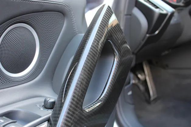 Audi R8 Coupé 4.2 Boite Mécanique " Sidebalde Carbone * Intérieur Carbone * Cuir * GPS * Caméra * Bang & Olufsen * Bluetooth"