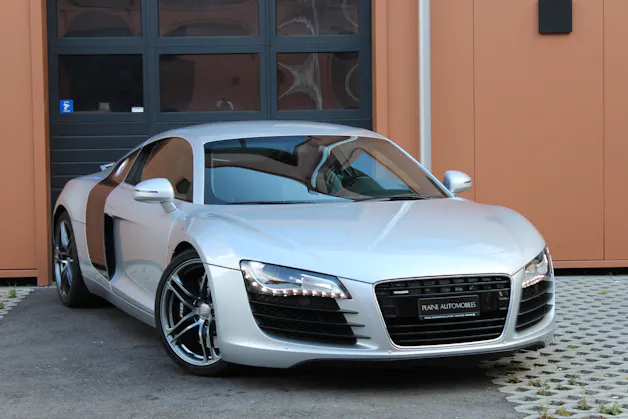 Audi R8 Coupé 4.2 Boite Mécanique " Sidebalde Carbone * Intérieur Carbone * Cuir * GPS * Caméra * Bang & Olufsen * Bluetooth"