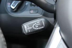 Audi R8 Coupé 4.2 Boite Mécanique " Sidebalde Carbone * Intérieur Carbone * Cuir * GPS * Caméra * Bang & Olufsen * Bluetooth"