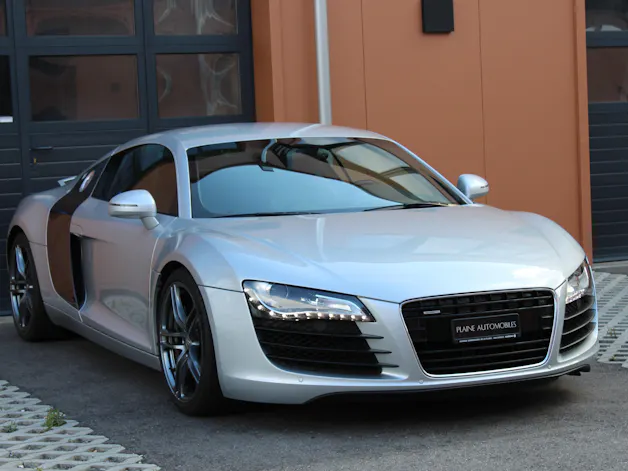 Audi R8 Coupé 4.2 Boite Mécanique " Sidebalde Carbone * Intérieur Carbone * Cuir * GPS * Caméra * Bang & Olufsen * Bluetooth"
