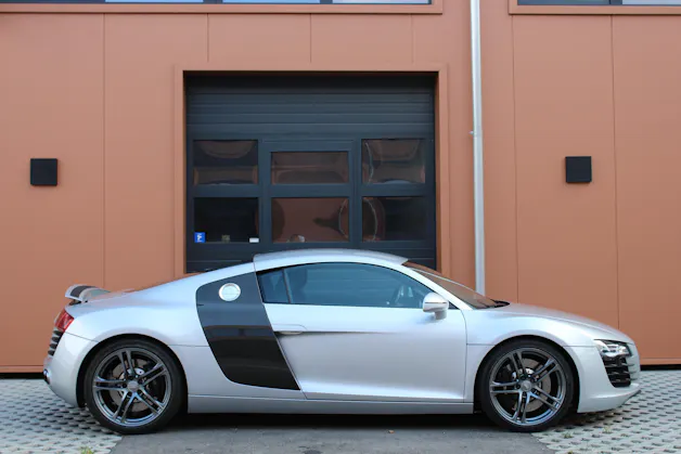 Audi R8 Coupé 4.2 Boite Mécanique " Sidebalde Carbone * Intérieur Carbone * Cuir * GPS * Caméra * Bang & Olufsen * Bluetooth"