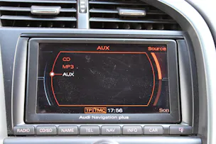 Audi R8 Coupé 4.2 Boite Mécanique " Sidebalde Carbone * Intérieur Carbone * Cuir * GPS * Caméra * Bang & Olufsen * Bluetooth"