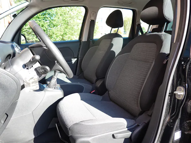 Citroën C3 Picasso 1.2 - "Véhicule CH * Embrayage neuf * 8 Roues * Régulateur de vitesse * capteur stationnement * intérieur tissus"