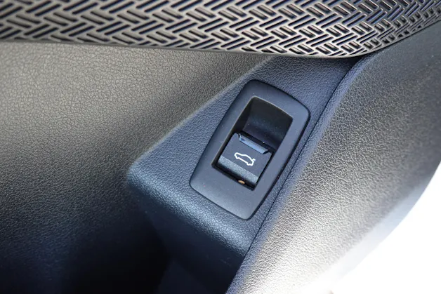 BMW X1 sDrive 18i M Sport * Véhicule CH * Caméra + Capteurs * Hayon électrique * Pack M * Tempomat * Phares automatiques *