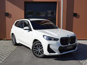 BMW X1 sDrive 18i M Sport * Véhicule CH * Caméra + Capteurs * Hayon électrique * Pack M * Tempomat * Phares automatiques *