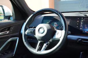 BMW X1 sDrive 18i M Sport * Véhicule CH * Caméra + Capteurs * Hayon électrique * Pack M * Tempomat * Phares automatiques *