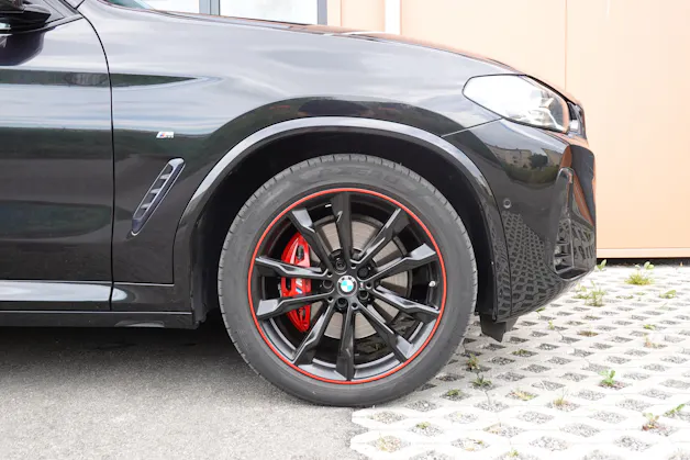 BMW X4 xDrive 48V 20d M Sport * Vehicule CH * Pack M * Camera 360 * jantes 20 * sièges chauffants et électriques *