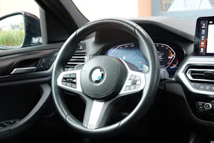 BMW X4 xDrive 48V 20d M Sport * Vehicule CH * Pack M * Camera 360 * jantes 20 * sièges chauffants et électriques *