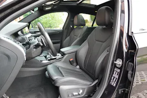 BMW X4 xDrive 48V 20d M Sport * Vehicule CH * Pack M * Camera 360 * jantes 20 * sièges chauffants et électriques *