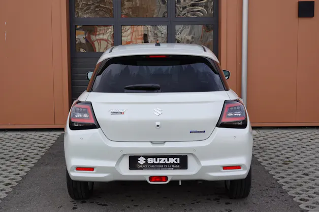 Suzuki Swift 1.2 Compact+ Hybrid CVT - "Tempomat Adapt. * Caméra de recul * Sièges chauffants * Apple Car Play * Aides Conduites"