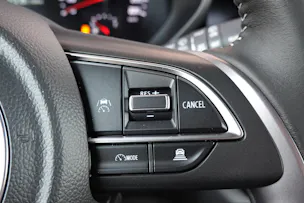 Suzuki Swift 1.2 Compact+ Hybrid CVT - "Tempomat Adapt. * Caméra de recul * Sièges chauffants * Apple Car Play * Aides Conduites"