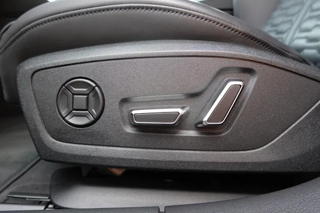 Audi RS6 Avant 4.0 TFSI V8 Performance "* Vehicule CH * Sièges électriques/Chauffants/Ventiles * Son Bang & Olufsen *"