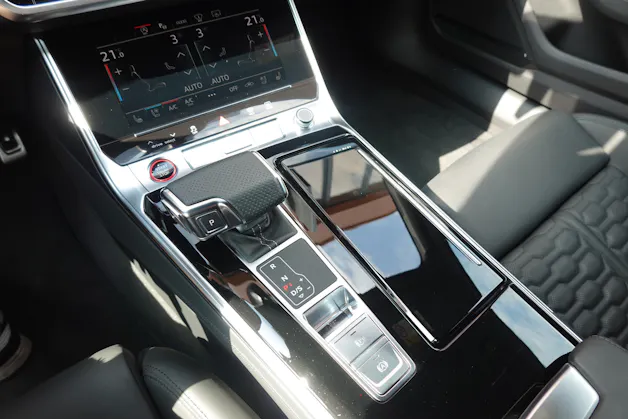 Audi RS6 Avant 4.0 TFSI V8 Performance "* Vehicule CH * Sièges électriques/Chauffants/Ventiles * Son Bang & Olufsen *"