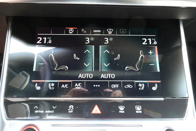 Audi RS6 Avant 4.0 TFSI V8 Performance "* Vehicule CH * Sièges électriques/Chauffants/Ventiles * Son Bang & Olufsen *"