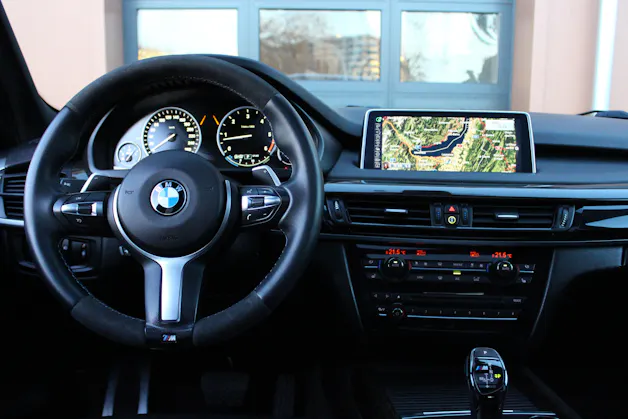 BMW X5 xDrive M50d M-Sport Steptronic - "Toit Ouvrant * Pack M * Head-Up Display * Sièges Electrique Mém * Caméra de Recul"