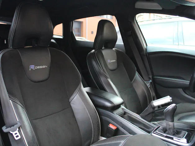 Volvo V40 Sport200 - "Edition 1/200 exemplaires * Kit complet Maxton * Echappement Heico * Entretien suivi"
