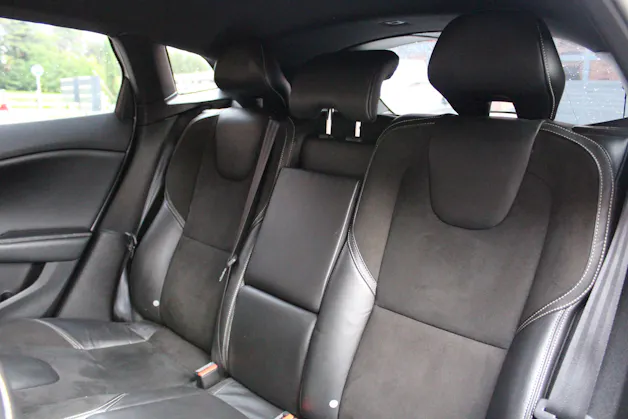Volvo V40 Sport200 - "Edition 1/200 exemplaires * Kit complet Maxton * Echappement Heico * Entretien suivi"