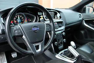Volvo V40 Sport200 - "Edition 1/200 exemplaires * Kit complet Maxton * Echappement Heico * Entretien suivi"
