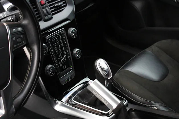 Volvo V40 Sport200 - "Edition 1/200 exemplaires * Kit complet Maxton * Echappement Heico * Entretien suivi"