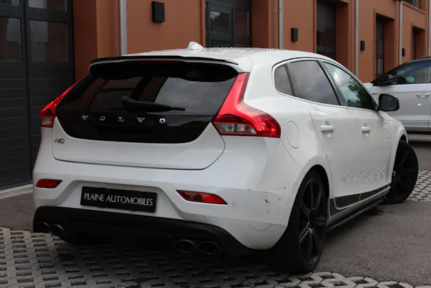 Volvo V40 Sport200 - "Edition 1/200 exemplaires * Kit complet Maxton * Echappement Heico * Entretien suivi"