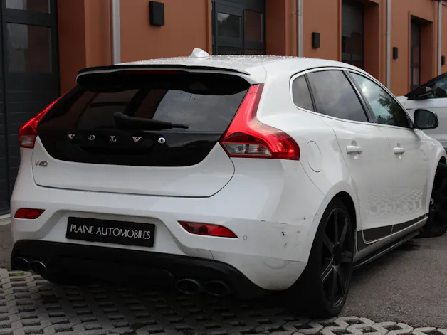 Volvo V40 Sport200 - "Edition 1/200 exemplaires * Kit complet Maxton * Echappement Heico * Entretien suivi"