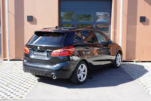 BMW 218d xDrive Active Tourer Steptronic -" * Véhicule CH * Caméra + Capteurs * Hayon électrique * Tempomat * Phares automatiques "