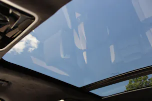 Land Rover Range Rover Velar D 300 First Edition Automatic - "Toit Ouvrant * Son Meridian * 8 Roues * Sièges Electriques avec Mémoire"
