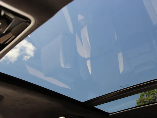 Land Rover Range Rover Velar D 300 First Edition Automatic - "Toit Ouvrant * Son Meridian * 8 Roues * Sièges Electriques avec Mémoire"