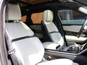 Land Rover Range Rover Velar D 300 First Edition Automatic - "Toit Ouvrant * Son Meridian * 8 Roues * Sièges Electriques avec Mémoire"