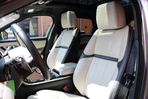 Land Rover Range Rover Velar D 300 First Edition Automatic - "Toit Ouvrant * Son Meridian * 8 Roues * Sièges Electriques avec Mémoire"