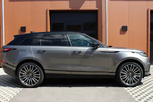Land Rover Range Rover Velar D 300 First Edition Automatic - "Toit Ouvrant * Son Meridian * 8 Roues * Sièges Electriques avec Mémoire"
