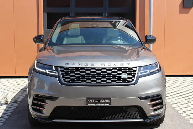 Land Rover Range Rover Velar D 300 First Edition Automatic - "Toit Ouvrant * Son Meridian * 8 Roues * Sièges Electriques avec Mémoire"