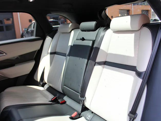 Land Rover Range Rover Velar D 300 First Edition Automatic - "Toit Ouvrant * Son Meridian * 8 Roues * Sièges Electriques avec Mémoire"