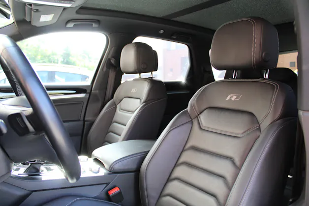 VW Touareg 3.0 TDI R Line Tiptronic - "Pack R-Line Int/Ext * Attelage Elec. 3500 Kg * Caméra * Service gratuit"