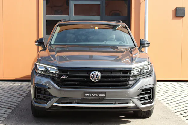 VW Touareg 3.0 TDI R Line Tiptronic - "Pack R-Line Int/Ext * Attelage Elec. 3500 Kg * Caméra * Service gratuit"