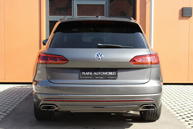 VW Touareg 3.0 TDI R Line Tiptronic - "Pack R-Line Int/Ext * Attelage Elec. 3500 Kg * Caméra * Service gratuit"