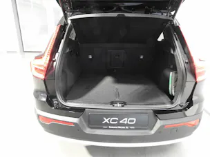 VOLVO XC40 2.0 B3 MH Core