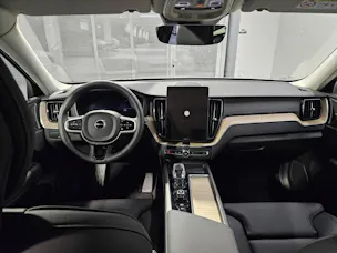 VOLVO XC60 2.0 T8 TE Ultra Bright eAWD