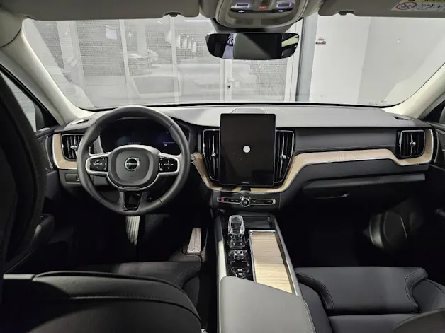 Volvo XC60 2.0 T8 TE Ultra Bright eAWD