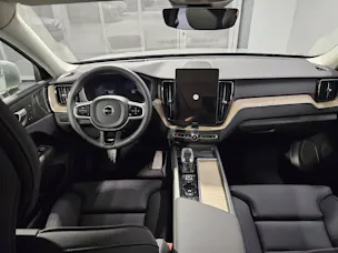 VOLVO XC60 2.0 T8 TE Ultra Bright eAWD