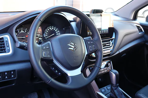 Suzuki S-Cross 1.4 16V Compact Top MHD 4WD Automatic