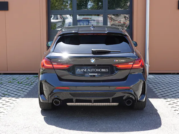BMW M135i xDrive Steptronic - " CH Auto * Harman Kardon * Tempomat * Volant Chauffant * Sièges Sport Electrique/Mémoire/Chauffants "