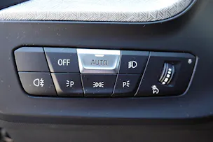 BMW M135i xDrive Steptronic - " CH Auto * Harman Kardon * Tempomat * Volant Chauffant * Sièges Sport Electrique/Mémoire/Chauffants "