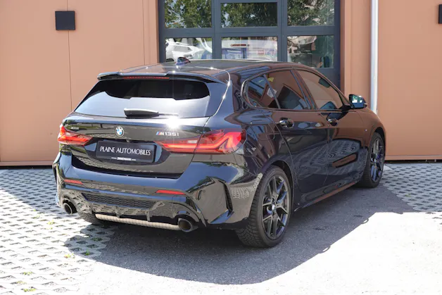 BMW M135i xDrive Steptronic - " CH Auto * Harman Kardon * Tempomat * Volant Chauffant * Sièges Sport Electrique/Mémoire/Chauffants "