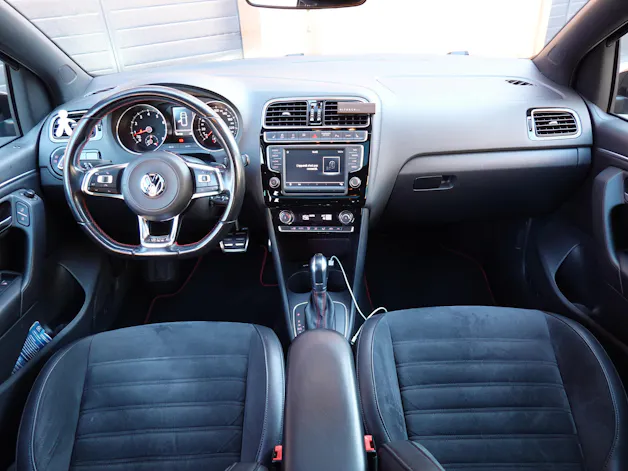 VW Polo 1.8 TSI GTI DSG - « CH Auto * Tout Ouvrant * Caméra * Tempomat * Drive Select »