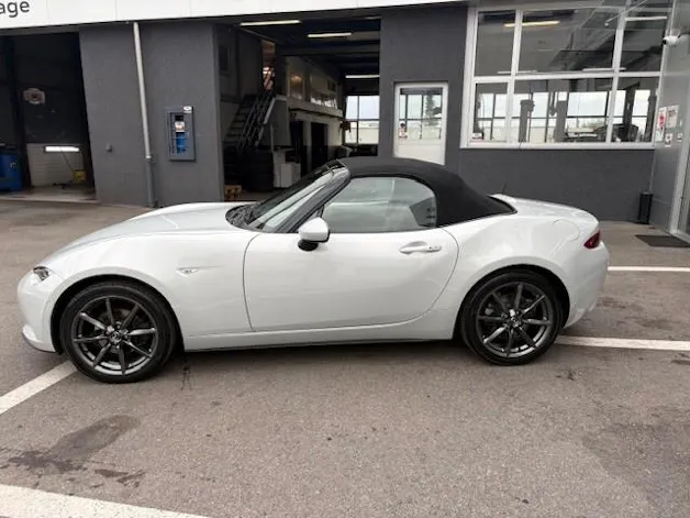 Mazda MX-5 2.0 Revolution