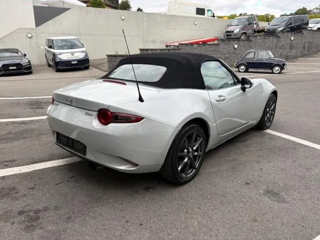 Mazda MX-5 2.0 Revolution